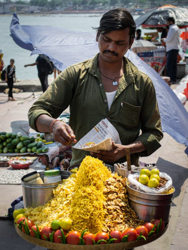 Top 10 Indian Street Food : लंदन से न्यूयॉर्क तक, ये हैं दुनिया भर में सबसे ज्यादा बिकने वाले 10 देसी स्नैक्स