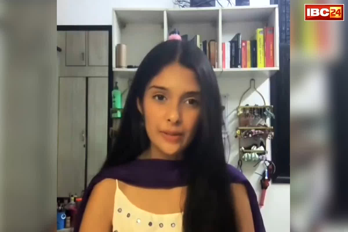 DU Sleeveless Dress Controversy: ‘पहनावे’ की वजह से मंत्री के मंच पर नहीं जा पाई ये कॉलेज गर्ल.. लास्ट मोमेंट में अफसरों ने रोका तो छलका दर्द, खुद सुनें..