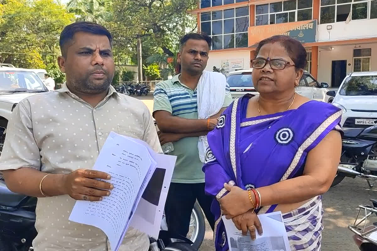 Jabalpur Atul Chaurasia BJP Case : 6 महीने जेल, अब फर्जी दस्तावेज का खेल! पूर्व बीजेपी नेता पर लगे रेप के आरोप में नया मोड़, मां-बेटे ने मिलकर खोले युवती के राज