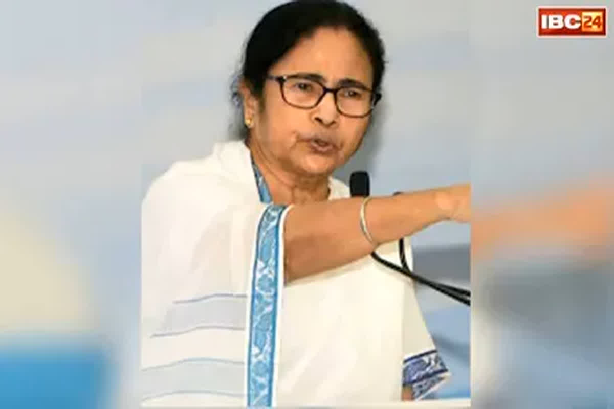 West Bengal Elections BJP vs TMC: 100 मीटर दूर हो रही थी BJP की रैली, पास में मौजूद ममता बनर्जी ने बीच भाषण छोड़ा मंच, फिर जो हुआ… उसने सबको चौंकाया