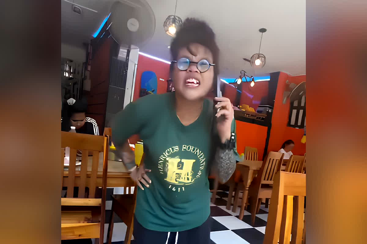 Indian Tourist Racism Thailand : भारतीय पर्यटक के साथ थाईलैंड की युवती ने कर दिया ऐसा कांड, बुलानी पड़ गई पुलिस,  सरेआम भारत को लेकर कह दी ये गंदी बात