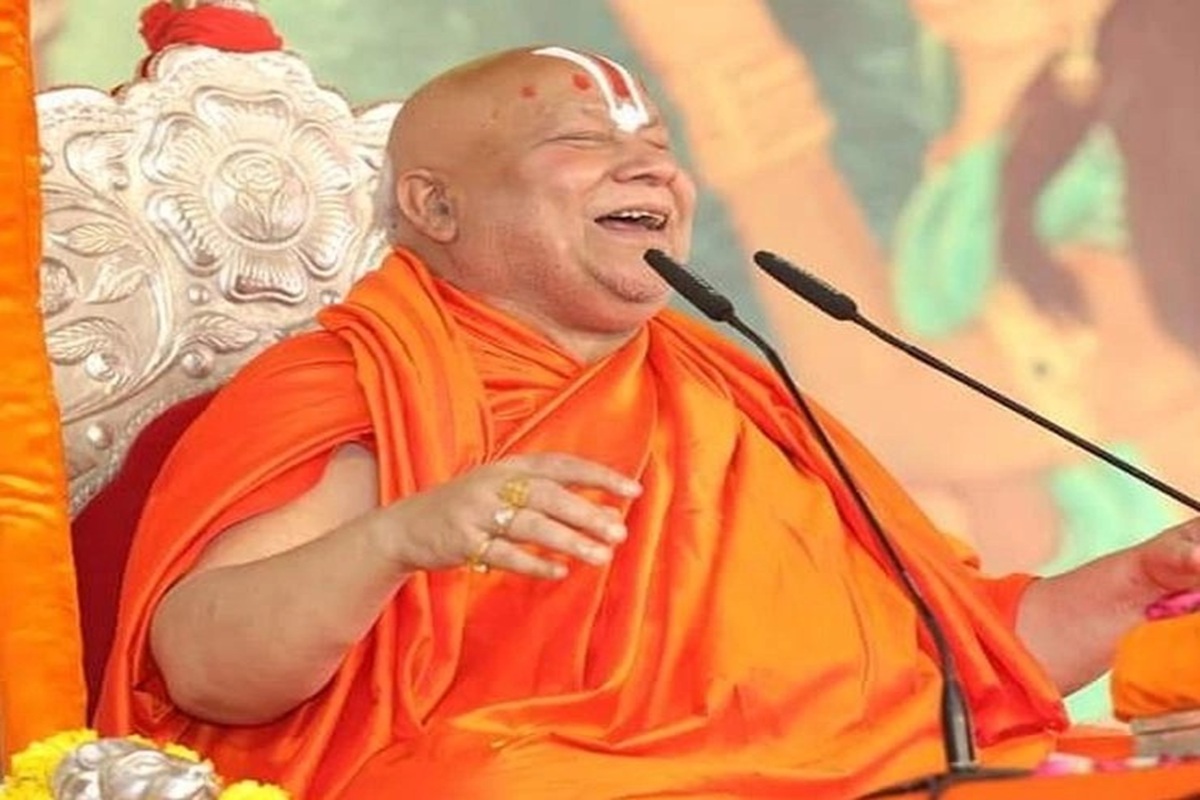 Rambhadracharya on Charandas Mahant: ‘मेरे जगतगुरु होने का पूर्ण परीक्षण कर ले महंत’.. रामभद्राचार्य ने नेता प्रतिपक्ष को दी खुली चुनौती, जानिए क्या है दोनों के बीच विवाद की वजह?