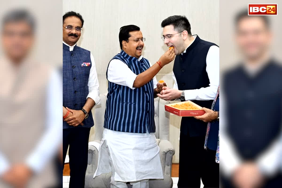 AAP Rebel Rajya Sabha MPs News: आप से भाजपा में शामिल होने वाले सभी 7 सांसदों की ख़त्म होगी राज्यसभा से सदस्यता!.. खुद CM ने लगाईं राष्ट्रपति से गुहार, की भेंट