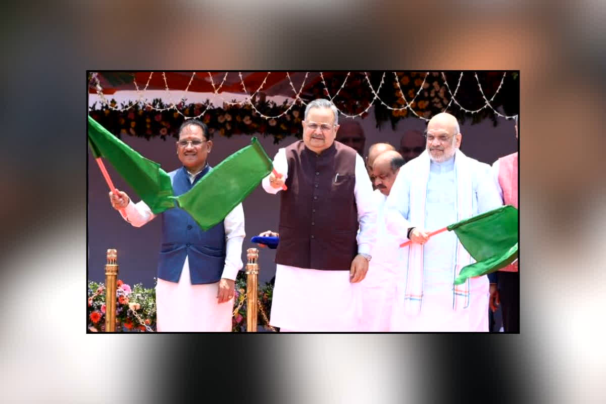 Amit Shah Raipur Visit : केंद्रीय गृह मंत्री ने छत्तीसगढ़ के 33 जिलों को दी बड़ी सौगात, इस नई हाई-टेक सेवा से पलक झपकते मिलेगी हर आपातकालीन मदद