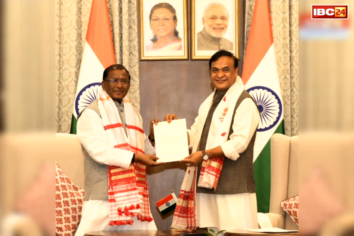 CM Himanta Biswa Sarma Resigns: असम के CM हिमंता बिस्वा सरमा का इस्तीफा, राज्यपाल लक्ष्मण आचार्य को सौंपा त्यागपत्र, अब पेश करेंगे दावा..