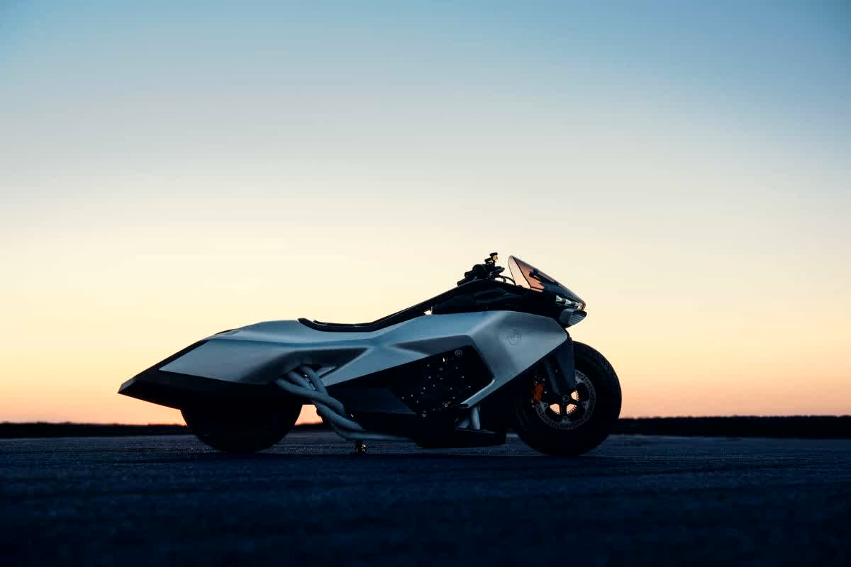 BMW Vision K18: आ गई भविष्य की सबसे पावरफुल टूरिंग बाइक! लुक और हाई-परफॉर्मेंस देखकर हर कोई हो जाएगा दीवाना!