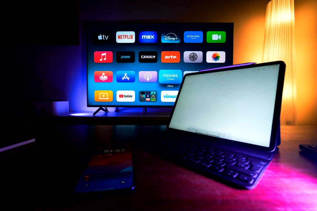Flipkart-Amazon Sale 2026: Sony और Samsung भी हुए सस्ते, 65 इंच Smart TV पर ऐसा ऑफर आया है कि कीमतें देखकर आपकी आंखें खुली रह जाएंगी