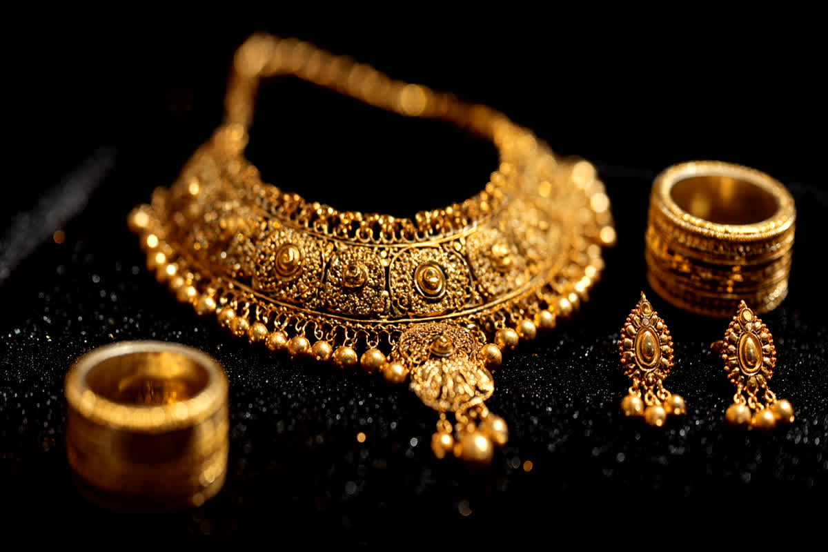 Gold Rate 24 May 2026: सोना खरीदना अब आम आदमी के बस की बात नहीं? 1.59 लाख के पार पहुंची कीमत, ताजा रेट सुनकर अच्छे-अच्छों के उड़ गए होश!