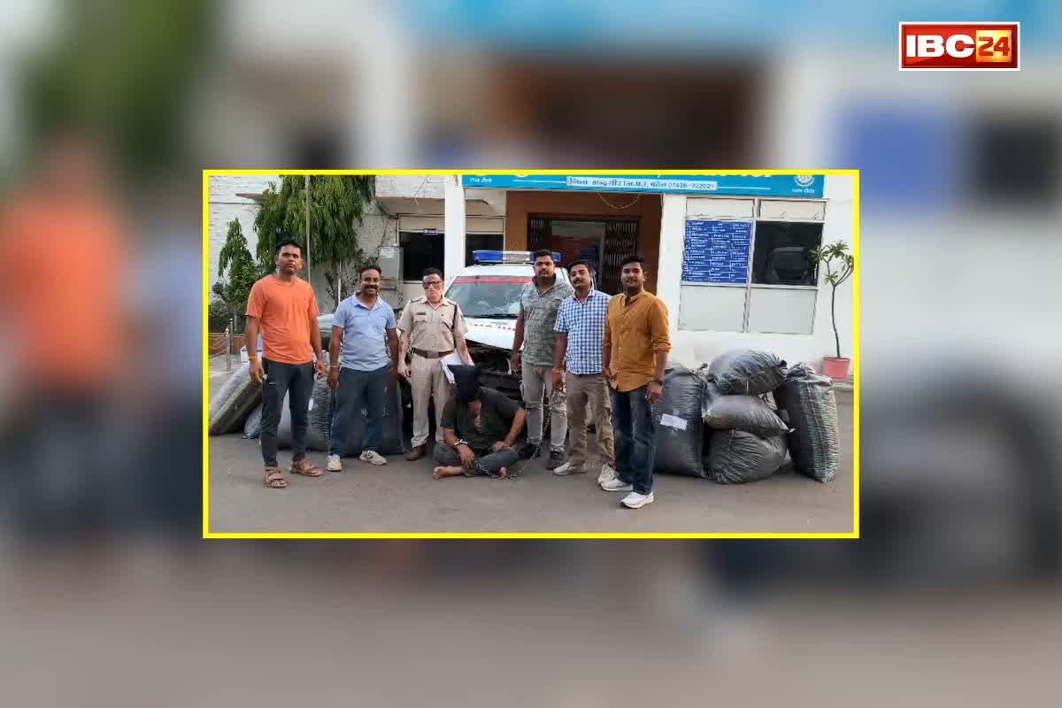 Mandsaur Smuggling News: एम्बुलेंस से की जा रही थी इस चीज की तस्करी, तलाशी लेने पर पुलिस के भी उड़े होश, जानकर आपको भी नहीं होगा यकीन