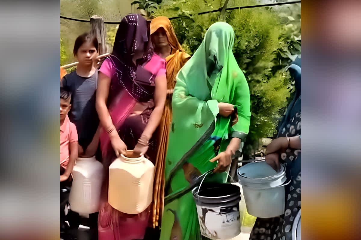 Narsinghpur Water Crisis Vote Boycott : जल संकट से टूटा सब्र का बांध! 42 गांवों ने एकजुट होकर किया चुनाव बहिष्कार का ऐलान, बोले- पहले पानी, फिर वोट, लगा दिया नेताओं की एंट्री पर बैन