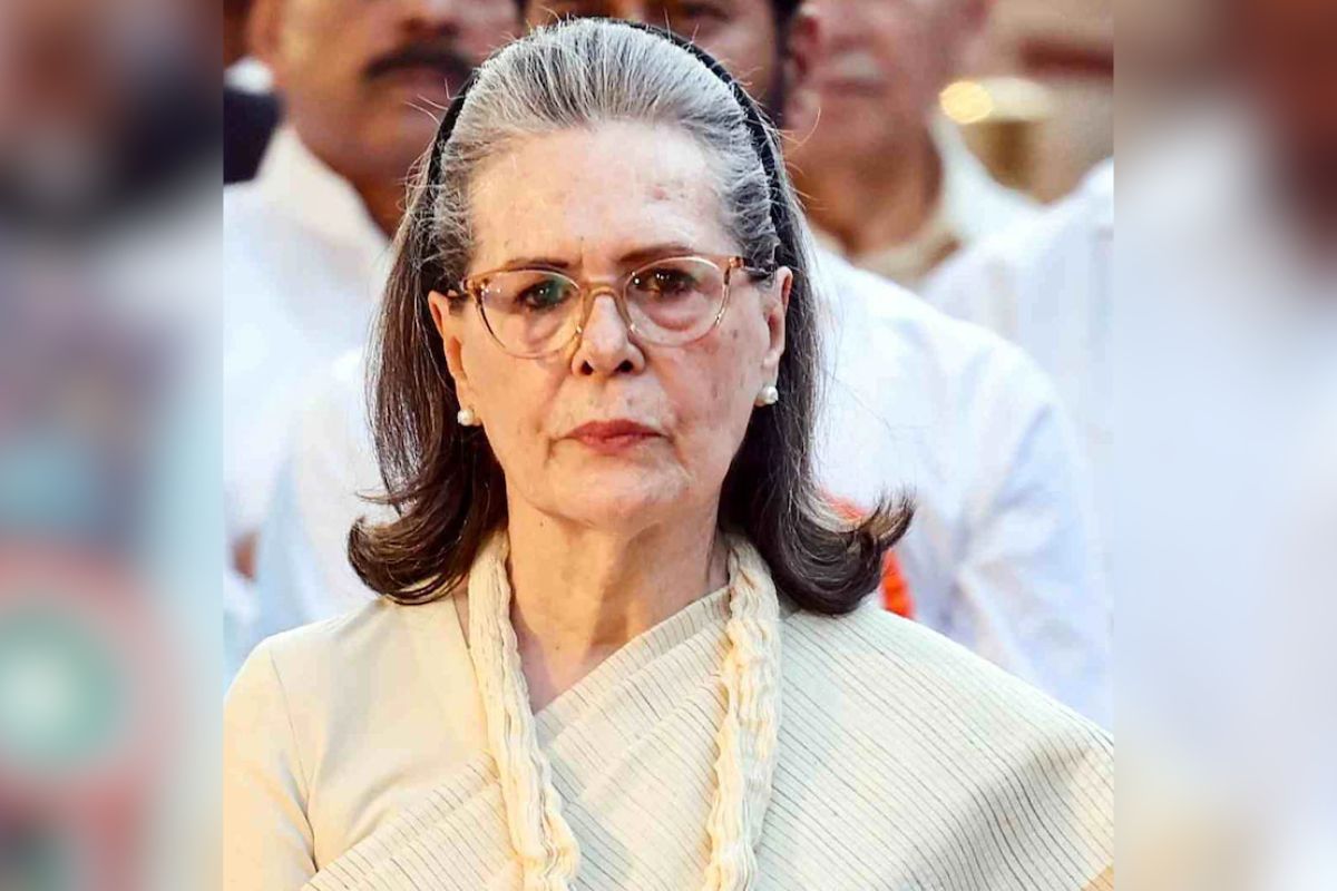 Sonia Gandhi Health Update: कांग्रेस की पूर्व अध्यक्ष सोनिया गांधी अस्पताल में भर्ती, हेल्थ को लेकर आया बड़ा अपडेट! जानें उन्हें क्या हुआ?