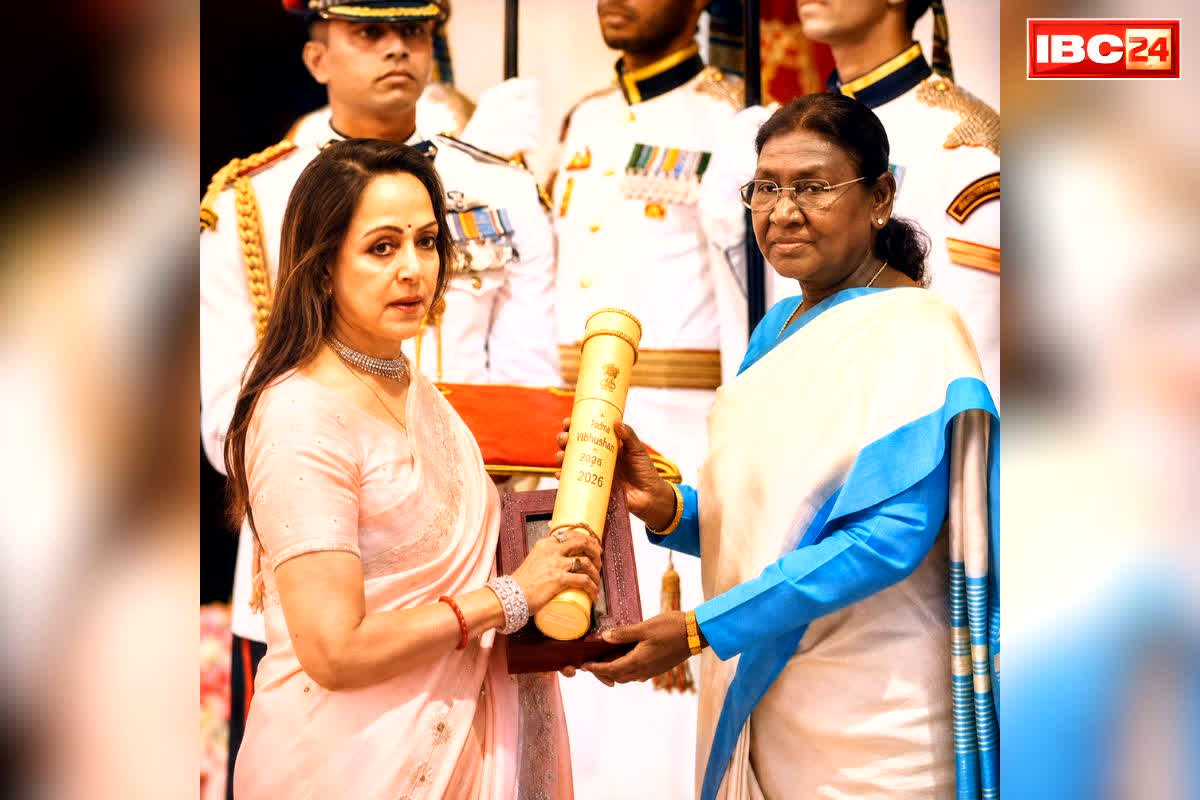 The President Confers Padma Award: राष्ट्रपति ने किया पद्म सम्मान से सम्मानित.. मरणोपरांत मशहूर अभिनेता धर्मेंद्र का सम्मान, पत्नी हेमा मालिनी हुई भावुक, देखें वीडियो