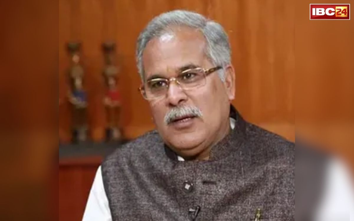 Bhupesh Baghel on RSS: ‘पर्ची से पेट्रोल-डीजल सस्ता करवा दें…’, धीरेंद्र शास्त्री पर कटाक्ष के बाद पूर्व सीएम भूपेश बघेल ने खोला नया मोर्चा, अब रामभद्राचार्य और RSS पर उठाए ये बड़े सवाल!