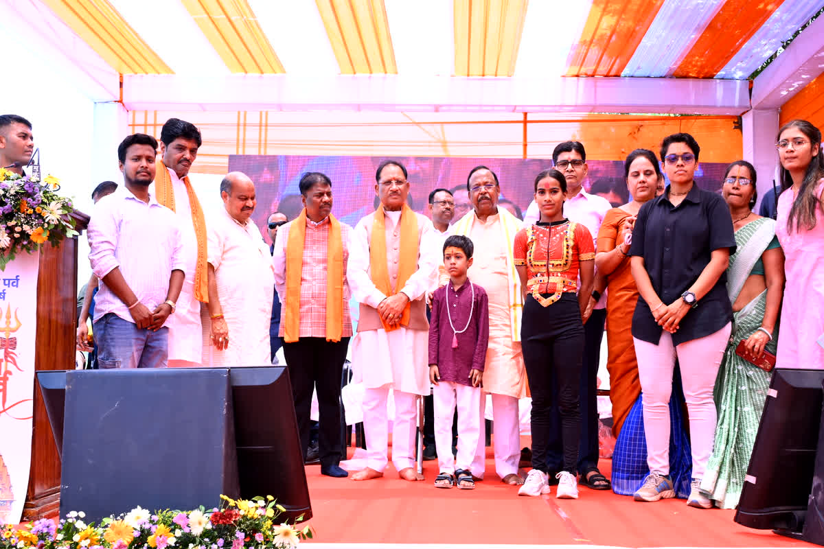 Somnath Swabhiman Parv 2026: सोमनाथ स्वाभिमान पर्व में शामिल हुए सीएम विष्णुदेव साय, की प्रदेशवासियों की सुख-समृद्धि की कामना, पीएम मोदी के लिए कही दिल छू लेने वाली बात