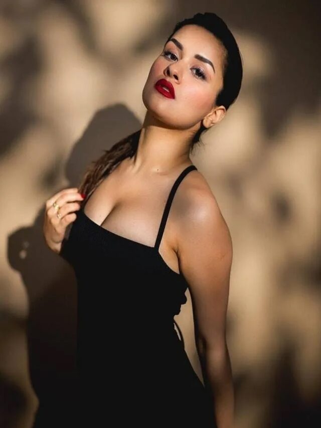 Avneet Kaur Hot Pic: बॉलीवुड की इस बोल्ड बेब्स ने उड़ाए सबके होश, शेयर कर दी हद से ज्यादा बोल्ड तस्वीरें, देखें यहां
