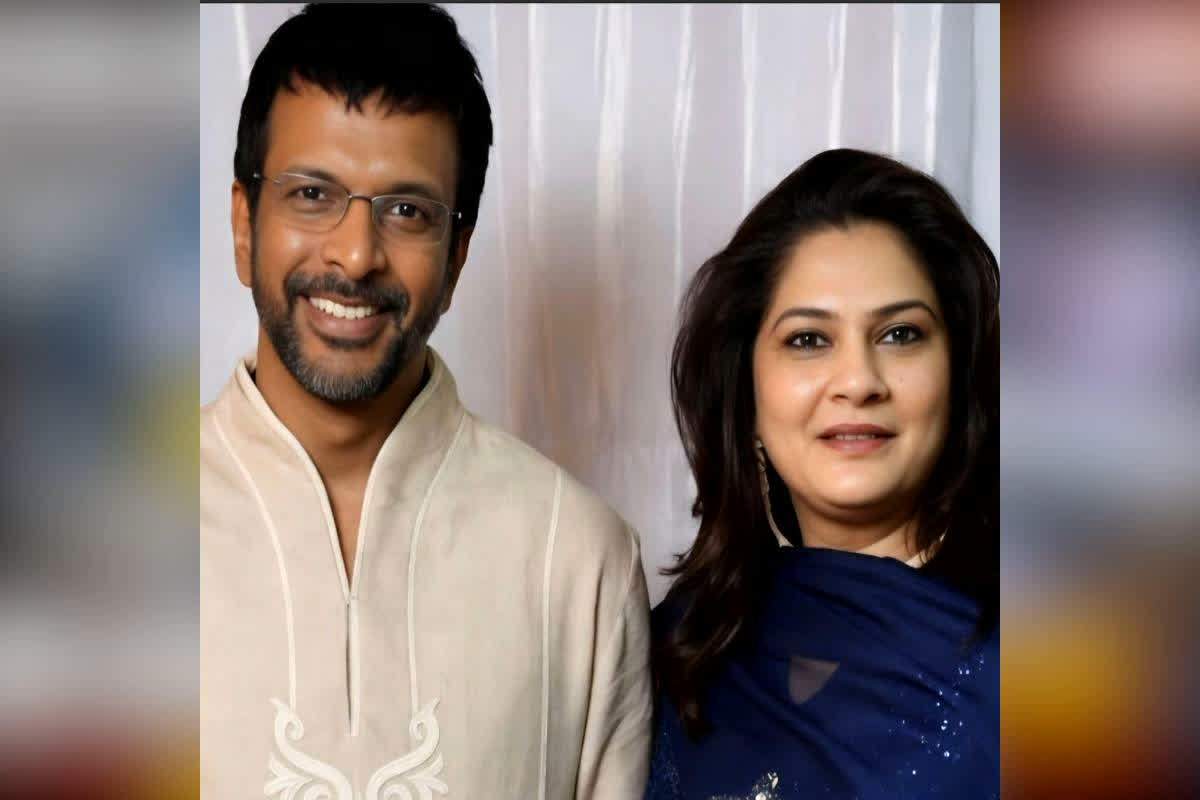 Javed Jaffrey Wife Fraud : प्रॉपर्टी टैक्स नोटिस से शुरू हुई 16.24 करोड़ की ठगी! बॉलीवुड के इस मशहूर अभिनेता की पत्नी को ऐसे लगाया चूना, BMC अफसर समेत 6 पर केस