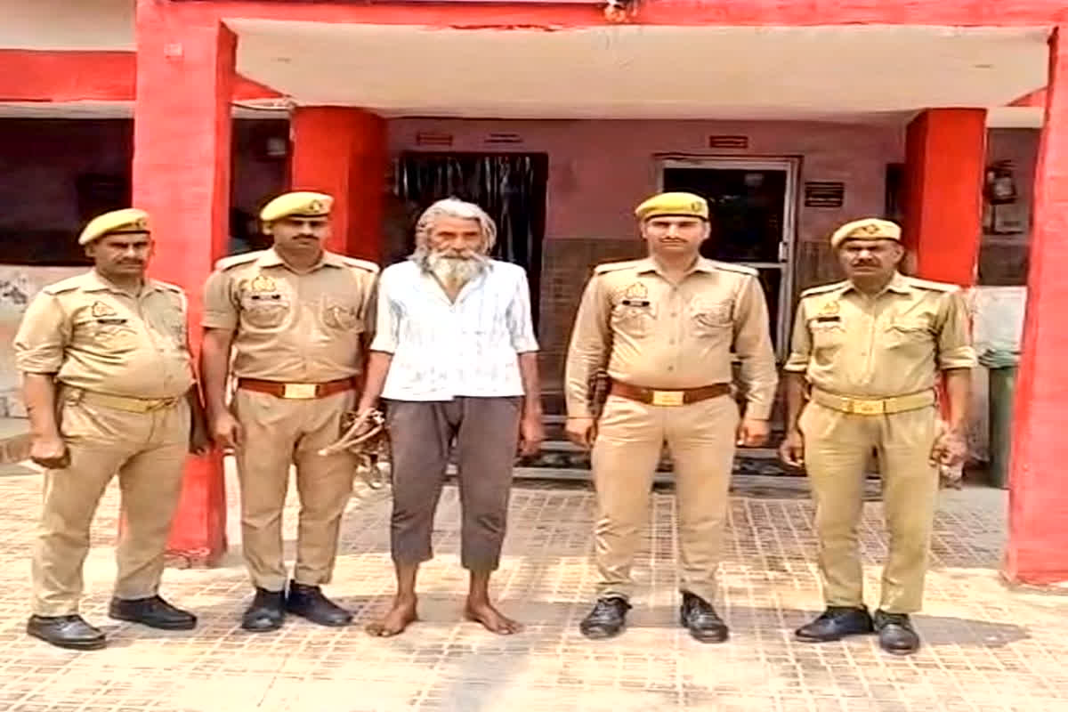 Mathura Child Rape News: खुद को भगवान का भक्त बताने वाला निकला दरिंदा! 62 साल के साधु ने मासूम को बनाया हवस का शिकार, ग्रामीणों ने ऐसे सिखाया सबक
