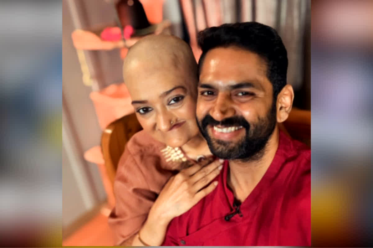 Sharib Hashmi Wife Cancer News : पर्दे के ‘जेके तलपड़े’ असल जिंदगी में निकले रियल ‘फैमिली मैन’, पत्नी को छठी बार हुआ कैंसर तो रो पड़े एक्टर, बयां किया दर्द