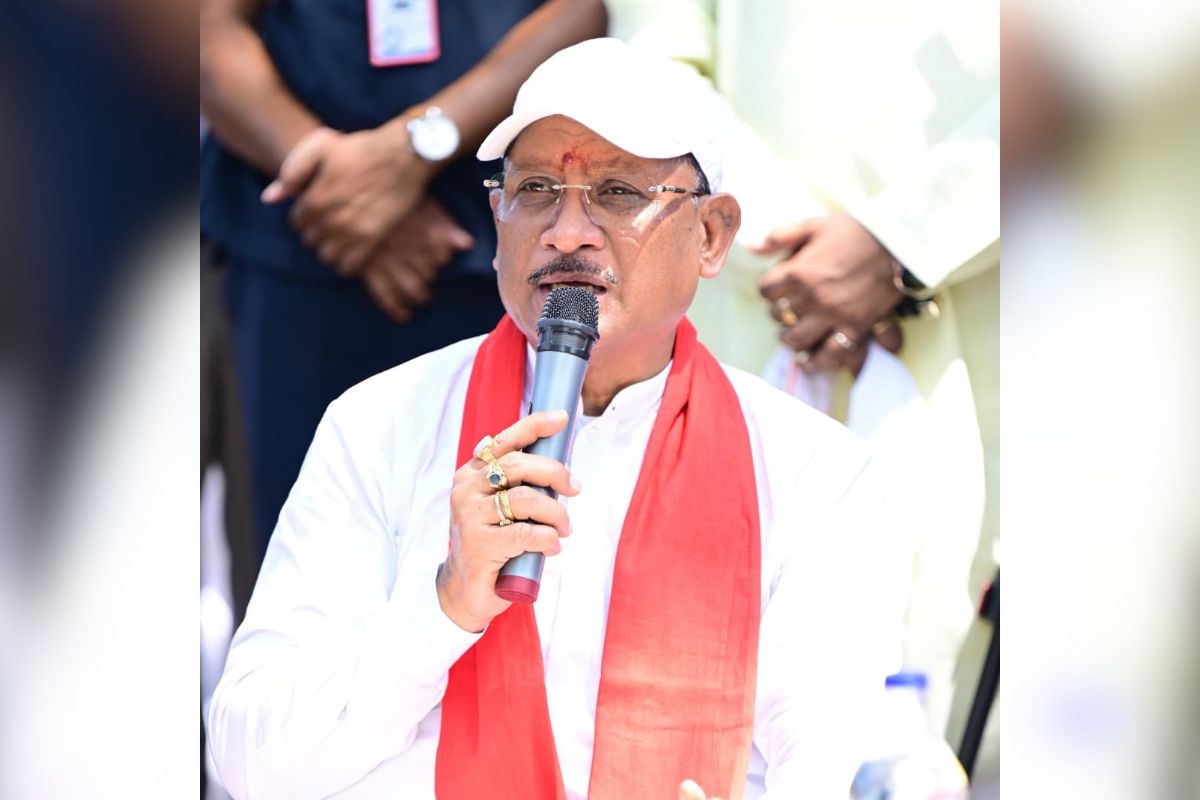 Chhattisgarh Sushasan Tihar 2026 : सुशासन तिहार में वनांचल की महिलाओं से सीएम साय ने किया संवाद, संघर्ष की कहानियों में दिखी आत्मनिर्भर छत्तीसगढ़ की तस्वीर