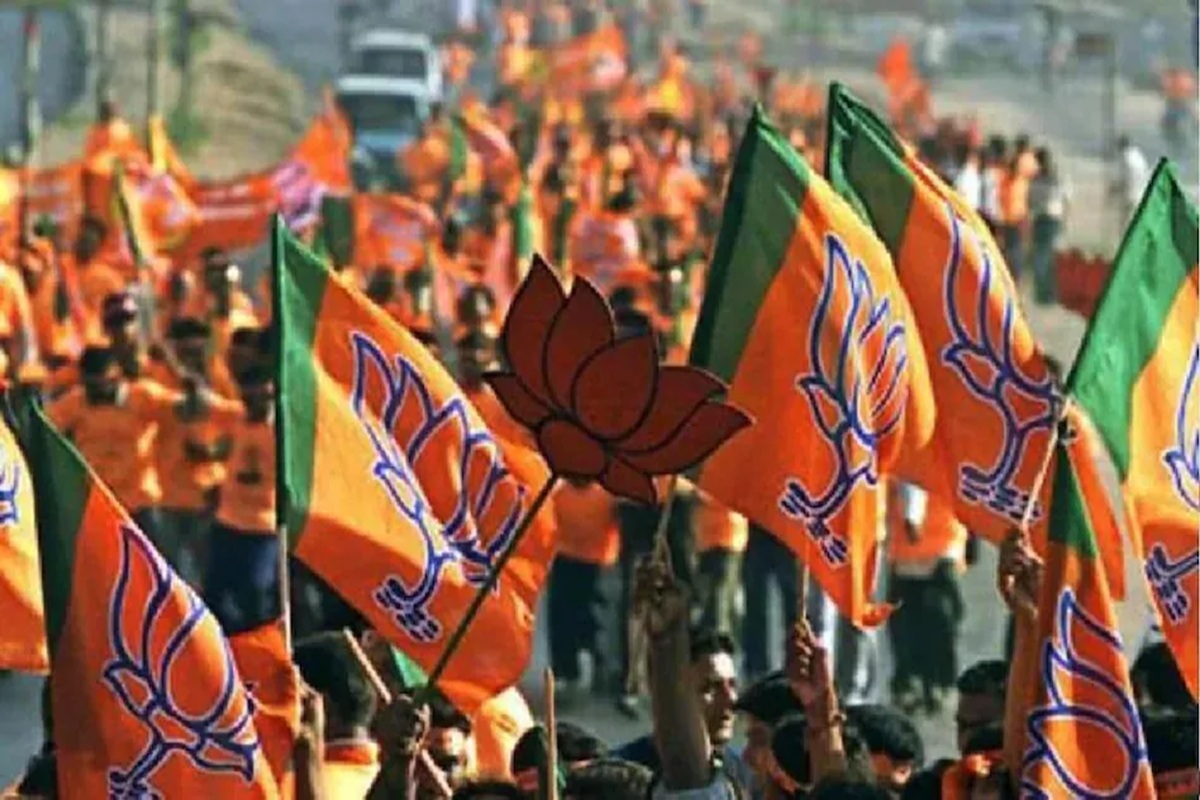 Keshkal Councilor Resigns: छत्तीसगढ़ में भाजपा को बड़ा झटका, यहां के 6 पार्षदों ने दिया पार्टी से इस्तीफा, सामने आई ये बड़ी वजह