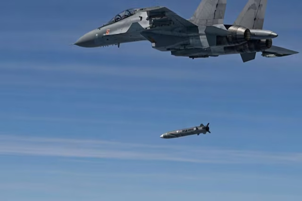 Rudram-II Missile Test: भारत की नई ताकत ‘रुद्र M-2’, 350 किलोमीटर दूर बैठे दुश्मन पर करेगी सटीक वार, DRDO ने किया सफल परीक्षण