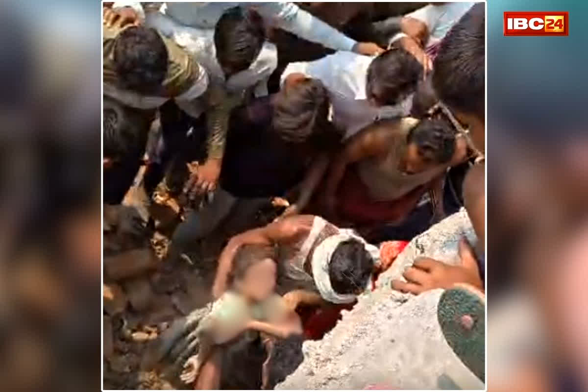 Bemetara Wall Collapse News: खाना खाने के बाद हाथ धो रही थीं दो मासूम बहनें, तभी हुआ कुछ ऐसा… पलभर में छिन गई दोनों की जिंदगी, गांव में मातम