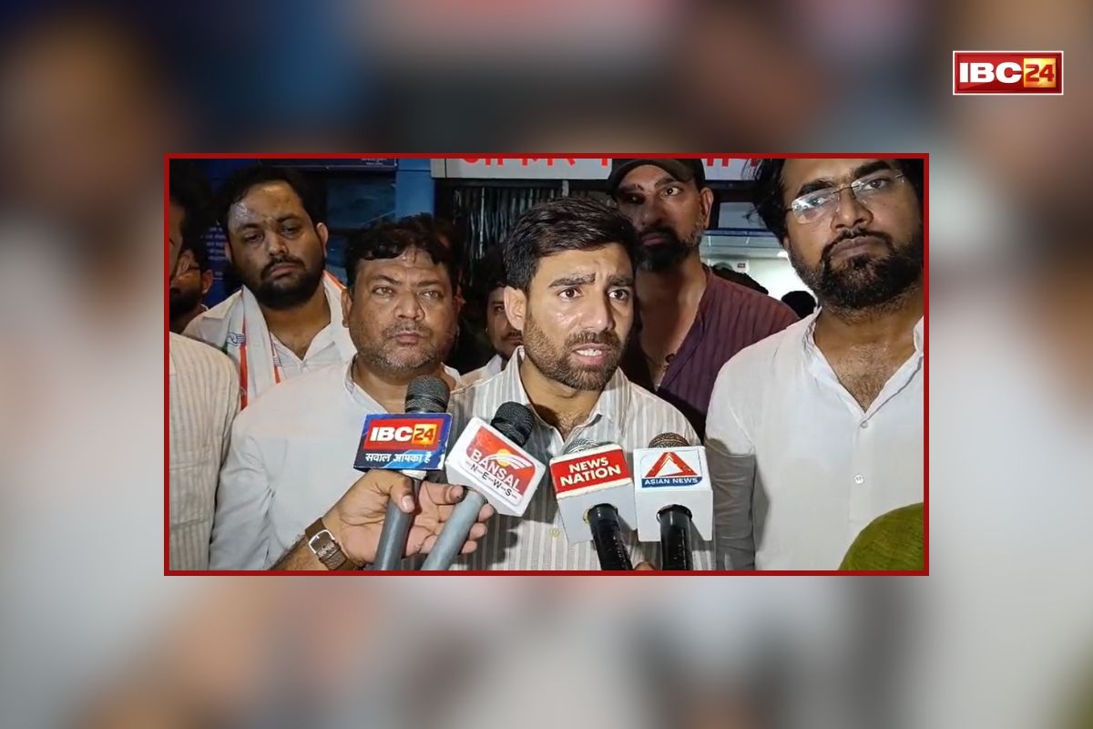 Bilaspur NSUI Protest-Lathi-charge News: विधायक देवेंद्र यादव सहित कई एनएसयूआई कार्यकर्ता गिरफ्तार, राष्ट्रीय अध्यक्ष विनोद जाखड़ बोले पुलिस पर भी करवाएंगे FIR, गरमाई सियासत