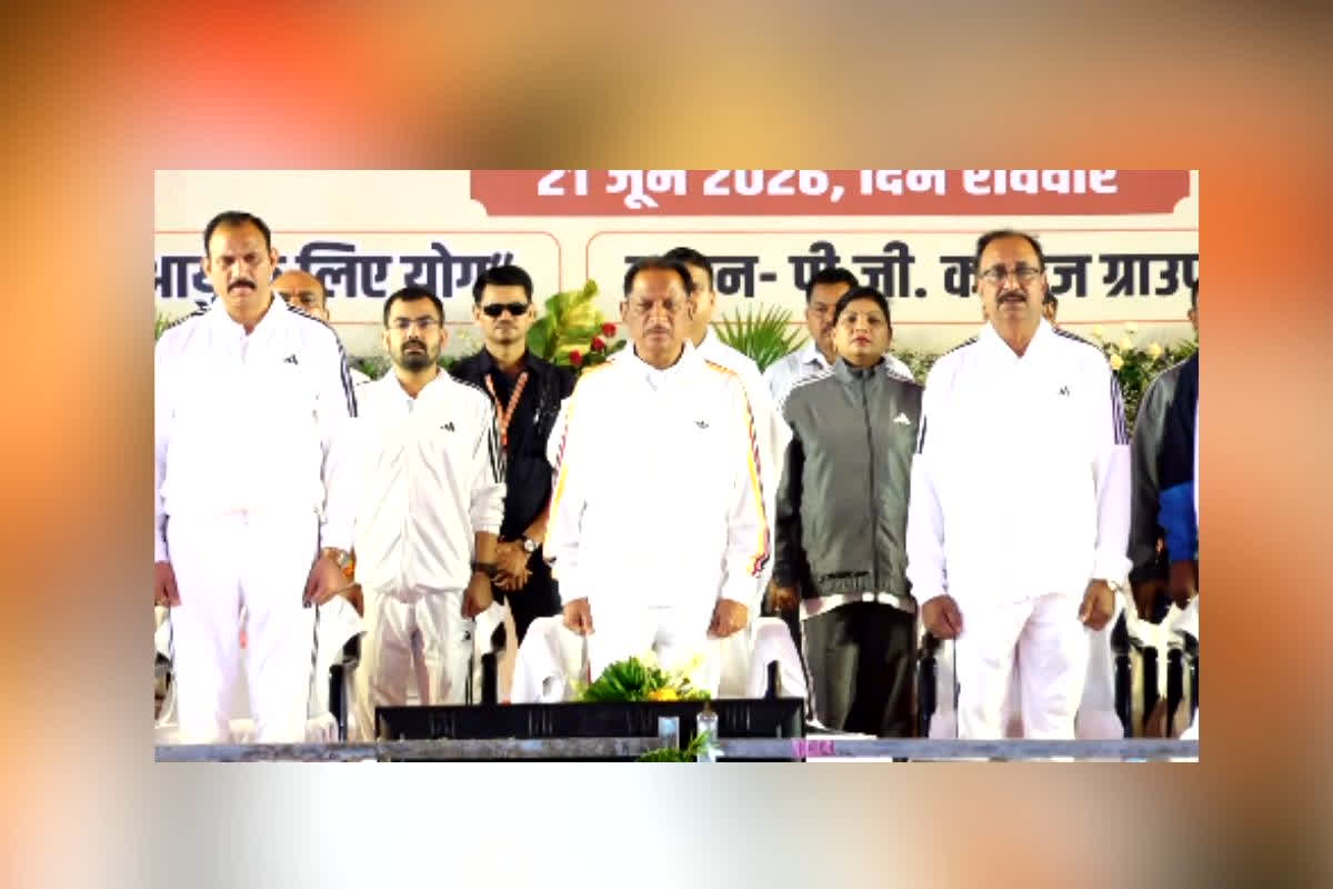 International Yoga Day 2026 Chhattisgarh : योगमय हुआ छत्तीसगढ़! आज 12वें अंतर्राष्ट्रीय योग दिवस पर हजारों लोग करेंगे सामूहिक योग, CM साय और राज्यपाल भी करेंगे योग