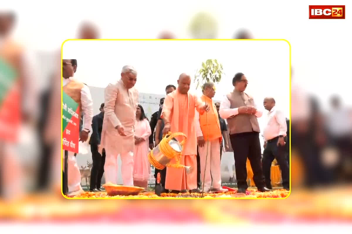 CM Yogi Adityanath Ka Birthday: जन्मदिन पर सीएम योगी ने लगाया पौधा, लोगों से की ‘एक पेड़ मां के नाम’ अभियान में जुड़ने की अपील