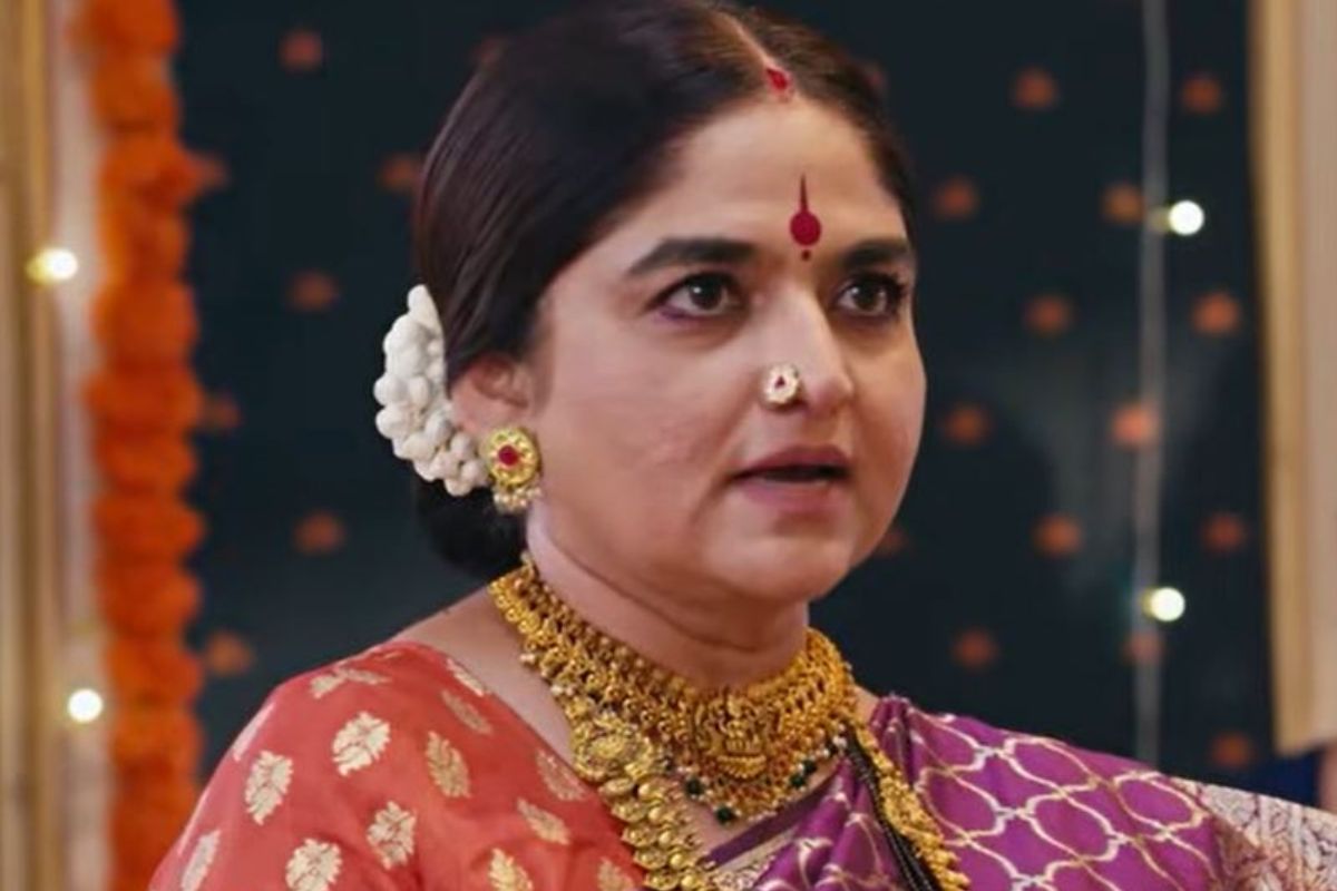 Ganga Mai ki Betiyan: ठाकुर हवेली बनी जंग का मैदान! स्नेहा के पलटवार से उड़े दुर्गावती के होश.. क्या माँ के अत्याचारों के खिलाफ जाएगा सिद्धू?