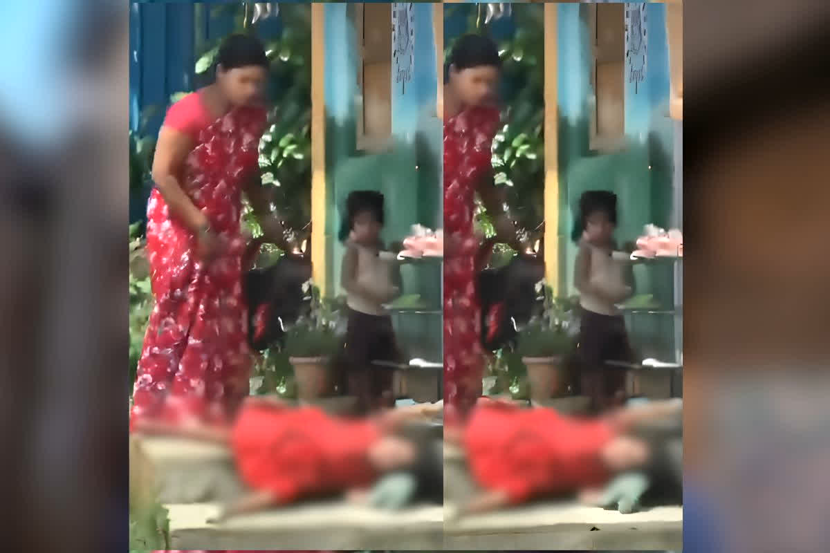 Navi Mumbai Anganwadi Viral Video Truth : आंगनवाड़ी में मासूम की बेरहमी से पिटाई का Video Viral, जांच हुई तो सामने आई ऐसी सच्चाई जिसने सबको चौंका दिया