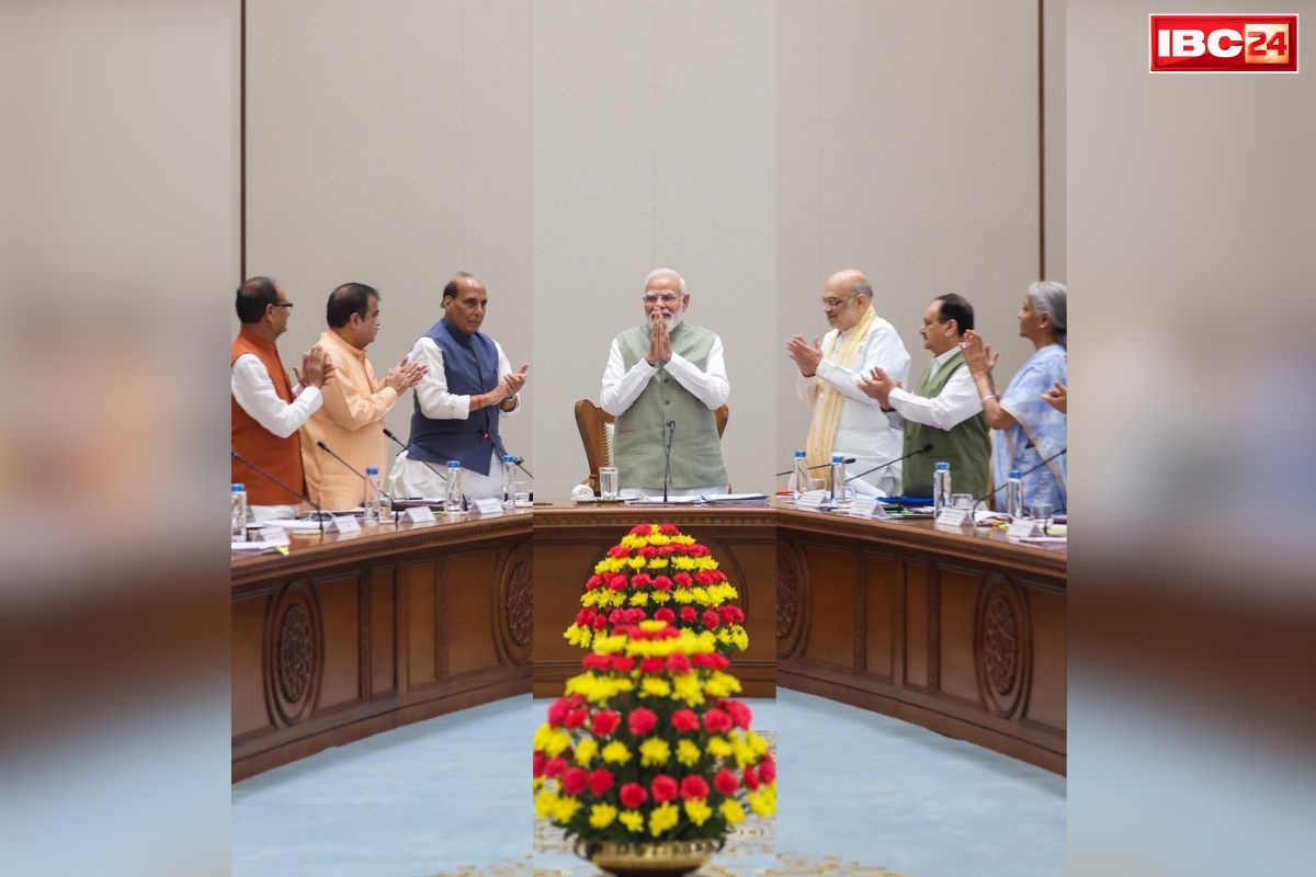 Narendra Modi Longest Serving PM: पीएम मोदी ने तोड़ा पूर्व PM जवाहरलाल नेहरू का रिकॉर्ड.. बतौर प्रधानमंत्री बिताया सबसे ज्यादा वक़्त, कैबिनेट में बधाई प्रस्ताव पारित