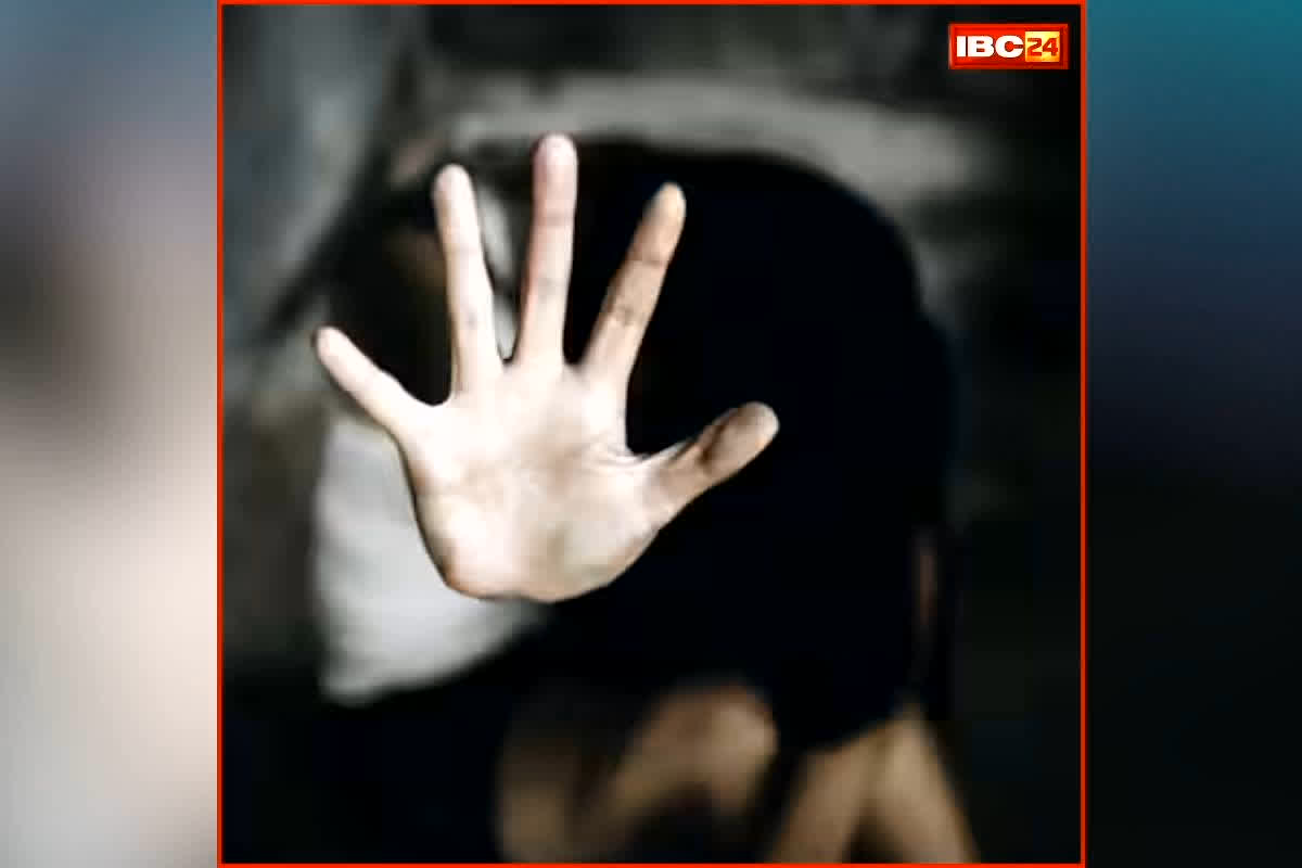 Bilaspur Minor Rape Case : न्यायधानी में खाकी पर दाग? दुष्कर्म मामले में रोते हुए SSP दफ्तर पहुंचे परिजन, थाना प्रभारी और जांच अधिकारी पर लगाए ये बड़े आरोप