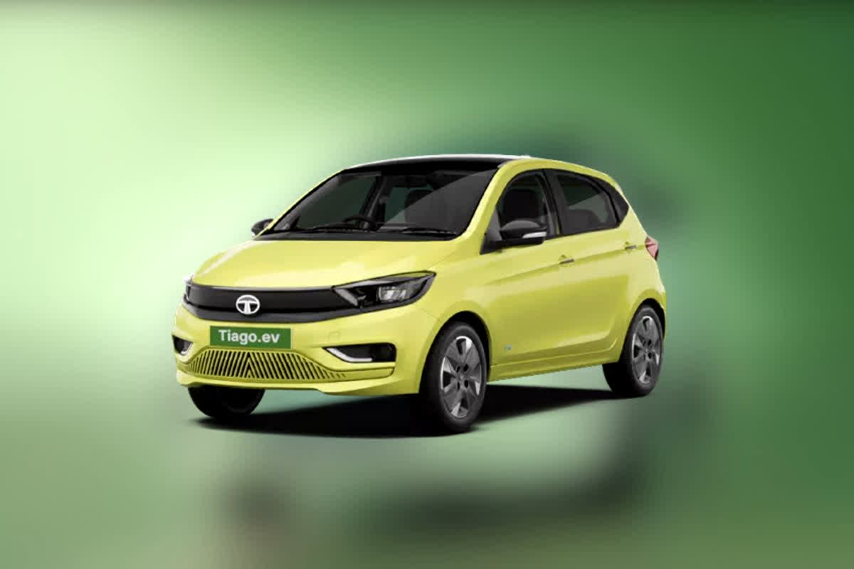Tata Tiago EV Facelift: बेहतर फीचर्स और दमदार रेंज के साथ आई Tata Tiago EV Facelift, क्या ये EV देगी सबको टक्कर? जानिए चौंकाने वाला सच