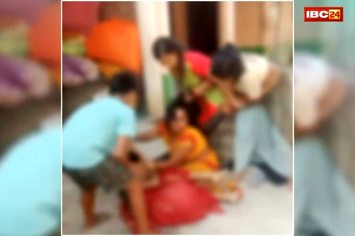 Unnao Viral Video: बच्चों के झगड़े ने मचाया बवाल, जेठानी-देवरानी करने लगी ऐसा काम कि देखने वालों की लग गई भीड़, वीडियो वायरल