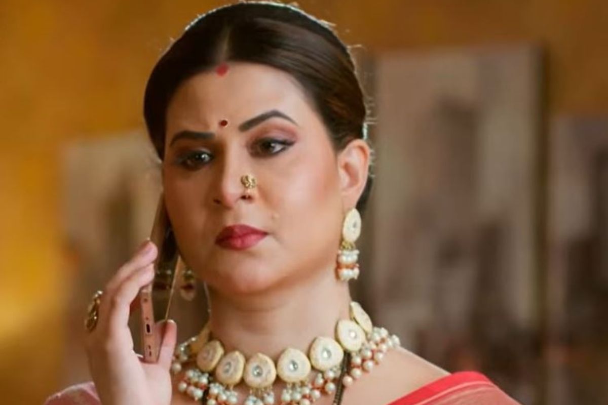 Vasudha: नफरत के मुखौटे के पीछे छिपी, चंद्रिका की ममता! वसुधा देगी मुंह तोड़ जवाब.. क्या अपने ही अक्स से, पीछा छुड़ा पाएगी चंद्रिका?