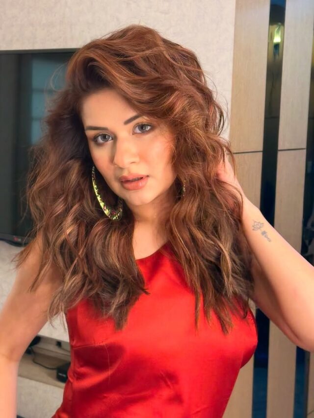 Avneet Kaur Hot Pic:  रेड ड्रेस में इस एक्ट्रेस ने शेयर की हॉट तस्वीरें, बोल्डनेस देख फैंस के भी उड़े होश