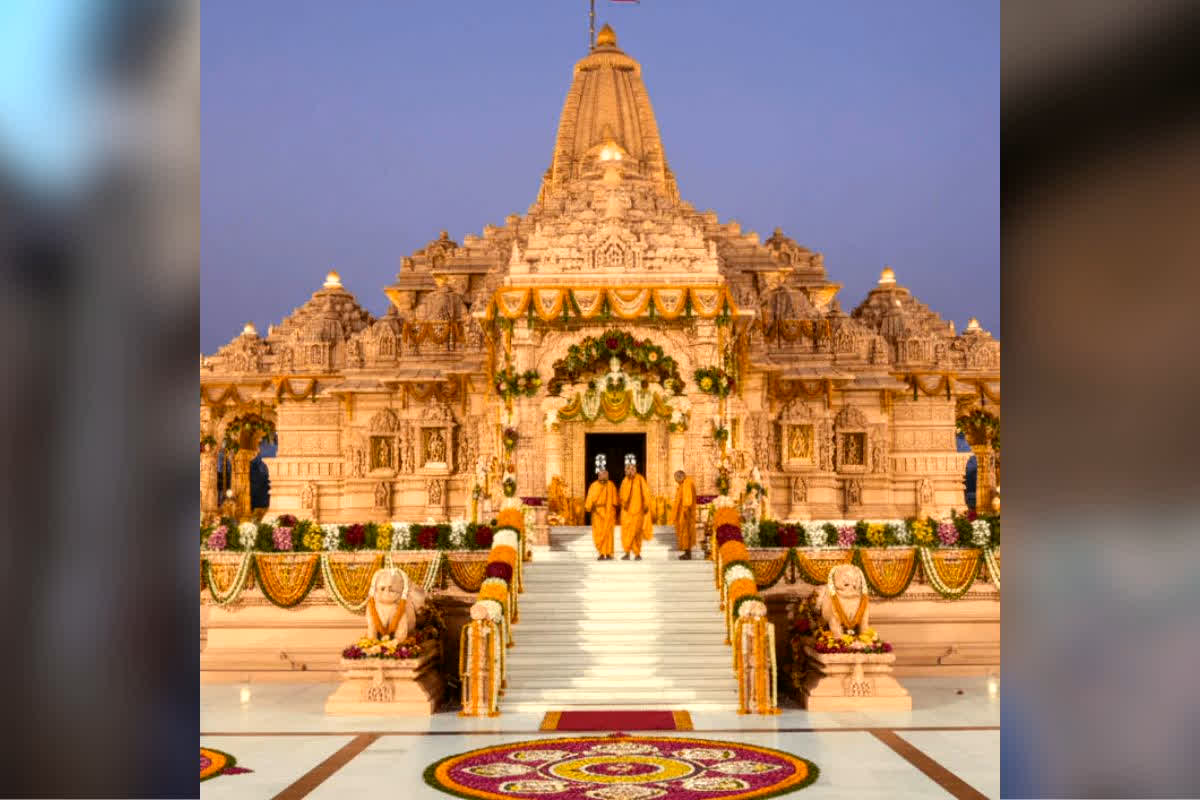 Ram Mandir Donation Theft Case : राम मंदिर चढ़ावा चोरी मामले में आरोपियों को तगड़ा झटका! स्थानीय वकीलों ने केस लड़ने से किया इनकार, पैरवी से पहले पूरी करनी होगी ये शर्त