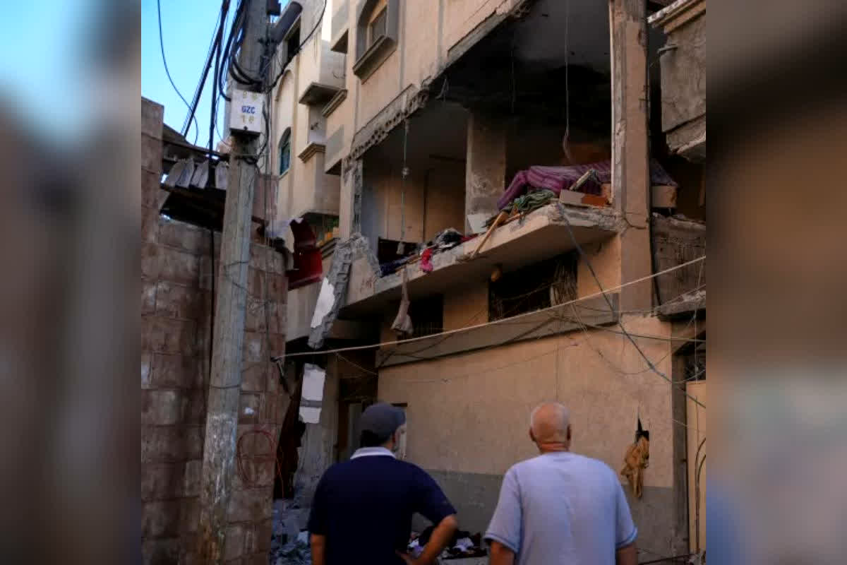 Gaza Israel Air Strikes killed 6 : सीजफायर या सिर्फ दावा? गाजा में इजरायली हमले जारी, दुनिया की बड़ी मीडिया एजेंसी के कैमरामैन समेत 6 की मौत