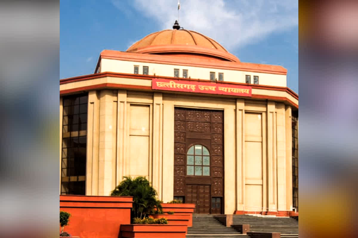 Bilaspur High Court Landmark Judgment : दुष्कर्म के बाद पीड़िता ने खुद को लगाई आग, 20 साल पुराने मामले में हाईकोर्ट की सख्त टिप्पणी, आरोपी की 10 साल की सजा बरकरार