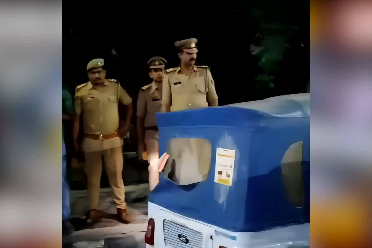 Lucknow Auto Driver News : महिला से दरिंदगी के बाद फरार था ऑटो चालक, पुलिस ने ऐसे सिखाया सबक कि खड़ा होना भी हुआ मुश्किल