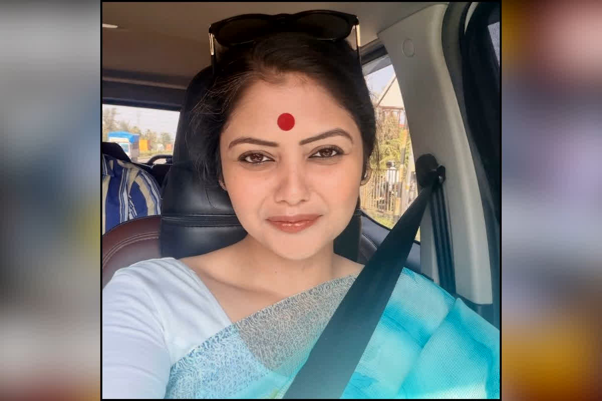 Sayani Ghosh Rebel TMC : 48 घंटे में ही बदला सायानी घोष का मूड! ममता बनर्जी को दिखा दिया ठेंगा? बंगाल की राजनीति में मची खलबली