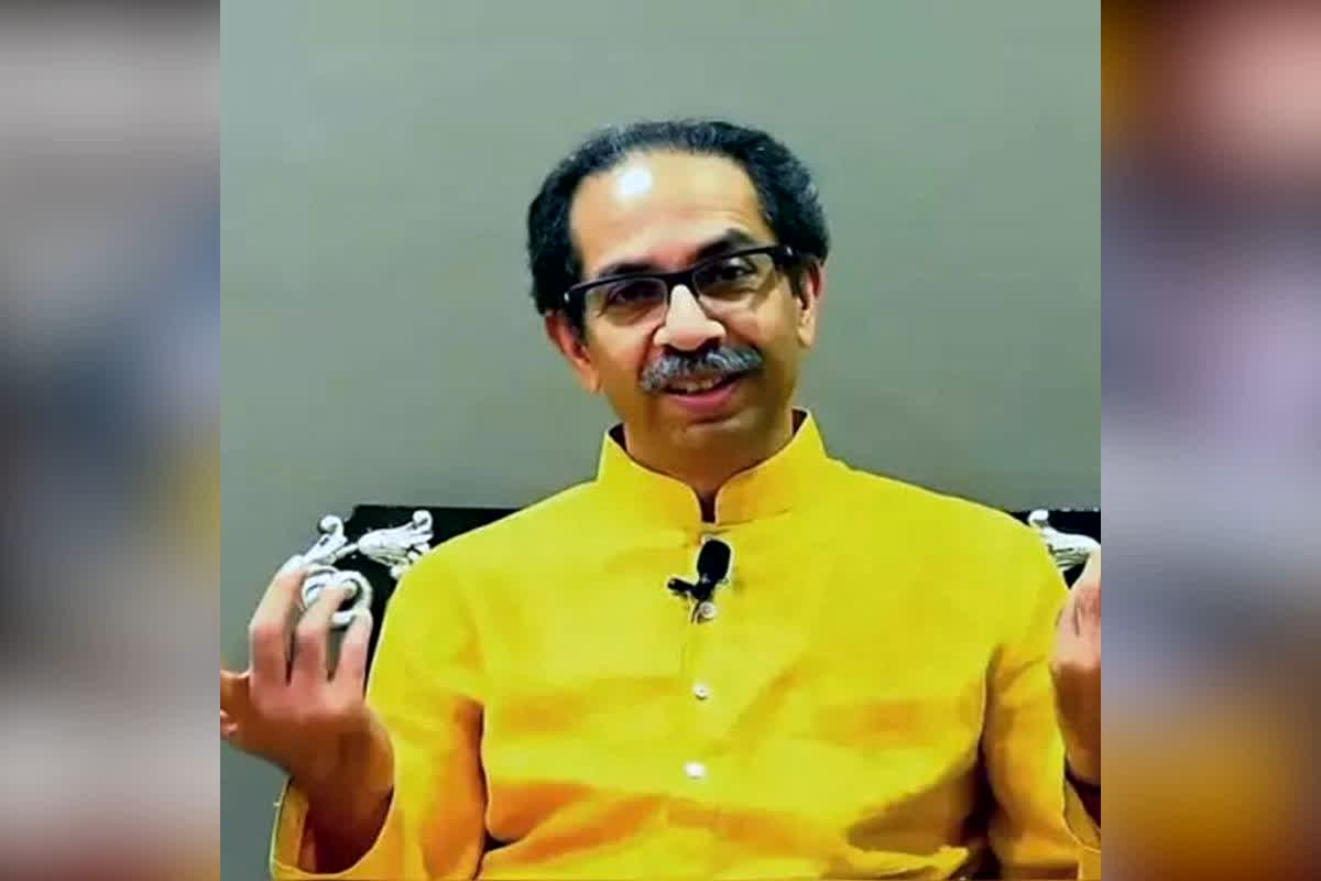 Shiv Sena UBT MPs Meeting : बड़ी बगावत की तैयारी? इस कद्दावर पार्टी के सांसदों पर विरोधी गुट की नजर, पार्टी चीफ ने आनन-फानन में बुलाई इमरजेंसी मीटिंग
