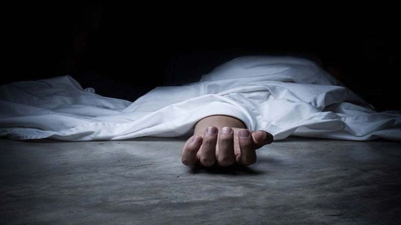 Bageshwar Dham Latest News: बागेश्वर धाम में डबल डेथ! परिसर में इस हाल में मिले दोनों के शव, मौत की वजह जानकर रह जाएंगे दंग