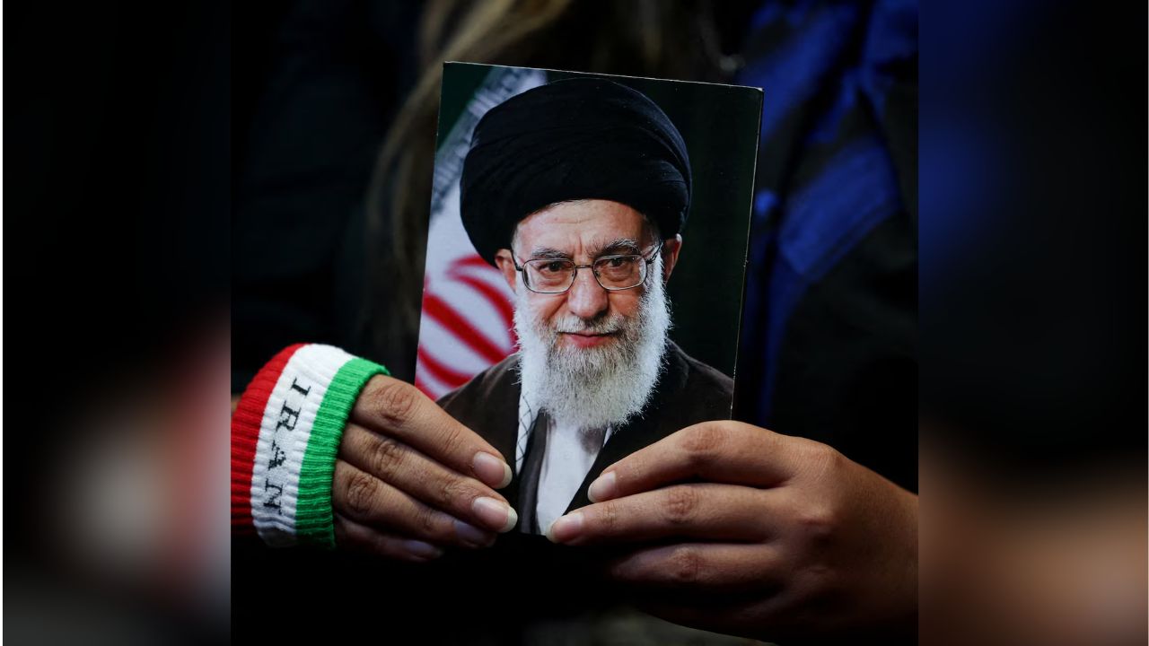 Ayatollah Ali Khamenei funeral: सिर्फ PM मोदी ही नहीं, BJP के इस नेता को भी मिला है ईरान का निमंत्रण.. जानें भारत की तरफ से कौन होगा ख़ामेनेई के अंतिम यात्रा में शामिल