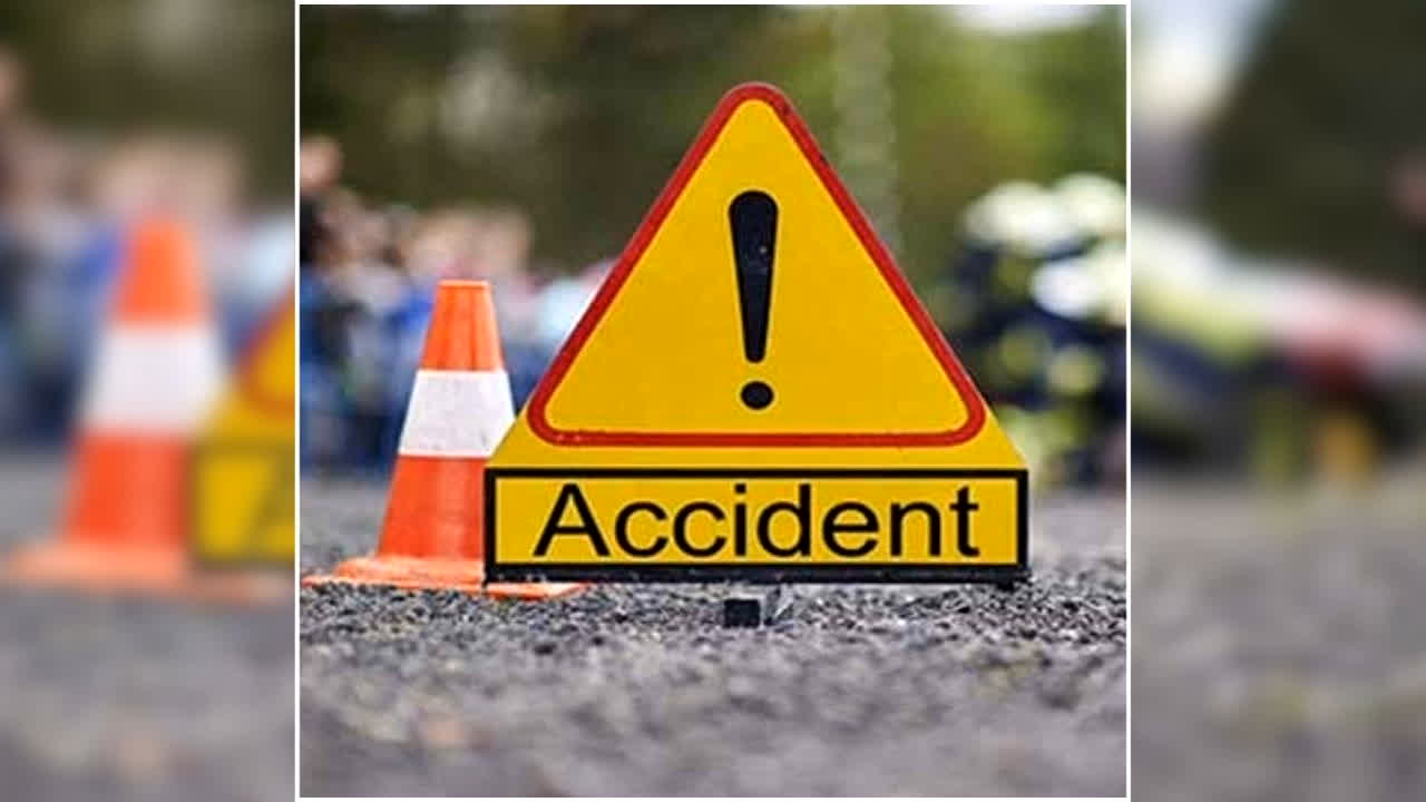 Surguja Accident News: तेज रफ्तार बनी काल, भीषण सड़क हादसे में तड़प-तड़पकर हो गई इतने लोगों की मौत