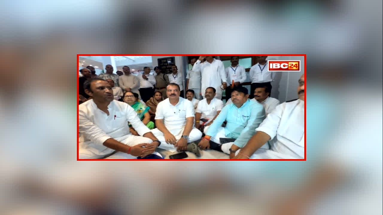 Congress Protest In MP-CG: राहुल गांधी के समर्थन में सड़कों पर उतरे मध्यप्रदेश-छत्तीसगढ़ के कांग्रेसी! दोनों राज्यों की राजधानियों में किया प्रदर्शन, जानिए कौन-कौन नेता हुए शामिल