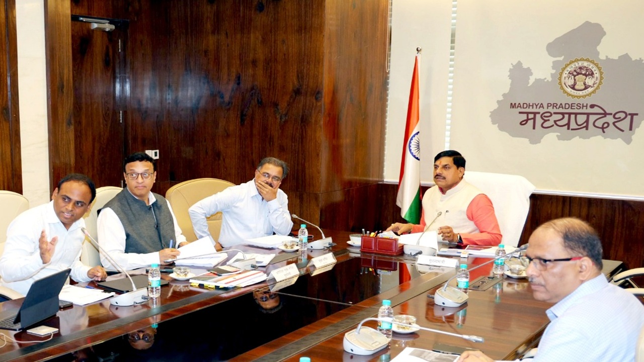 MP News: हर 20KM में कावड़ियों के लिए रहेगी भोजन-प्रसादी की व्यवस्था, भगोरिया उत्सव का राष्ट्रीय स्तर पर होगा प्रचार, सीएम यादव ने दिए निर्देश