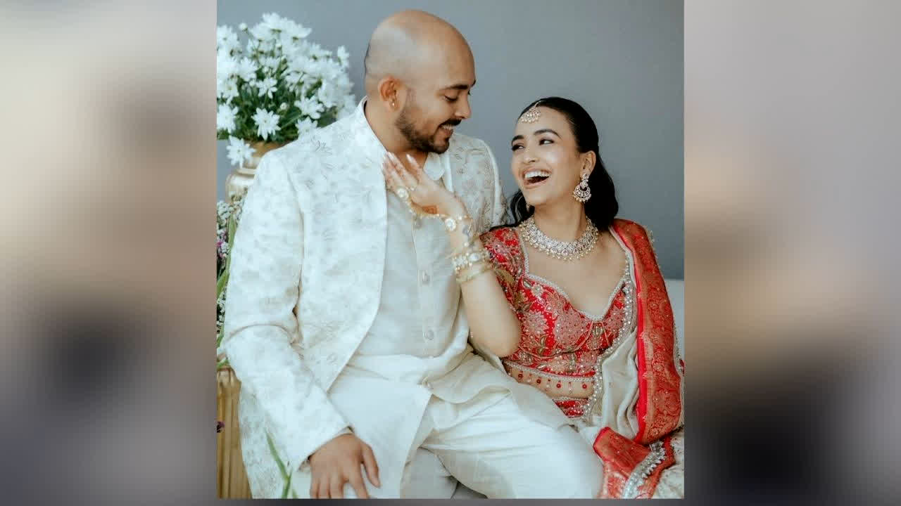 Prithvi Shaw Akriti Agrawal Breakup Rumours : तस्वीरें गायब, किया अनफॉलो और बयां किया अपना दर्द, क्या सच में टूट गई इस मशहूर स्टार क्रिकेटर की सगाई? मंगेतर के  एक पोस्ट से इंटरनेट पर मचा हड़कंप