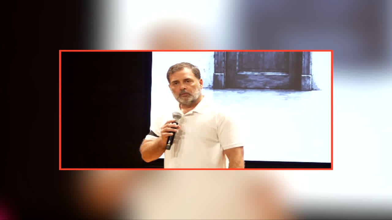 Rahul Gandhi Press Conference: ‘पुलिस की मार मेरे लिए गर्व की बात’… लाठीचार्ज पर बोले कांग्रेस नेता राहुल गांधी,  PC में बताया क्यों गए प्रधानमंत्री के घर के पास